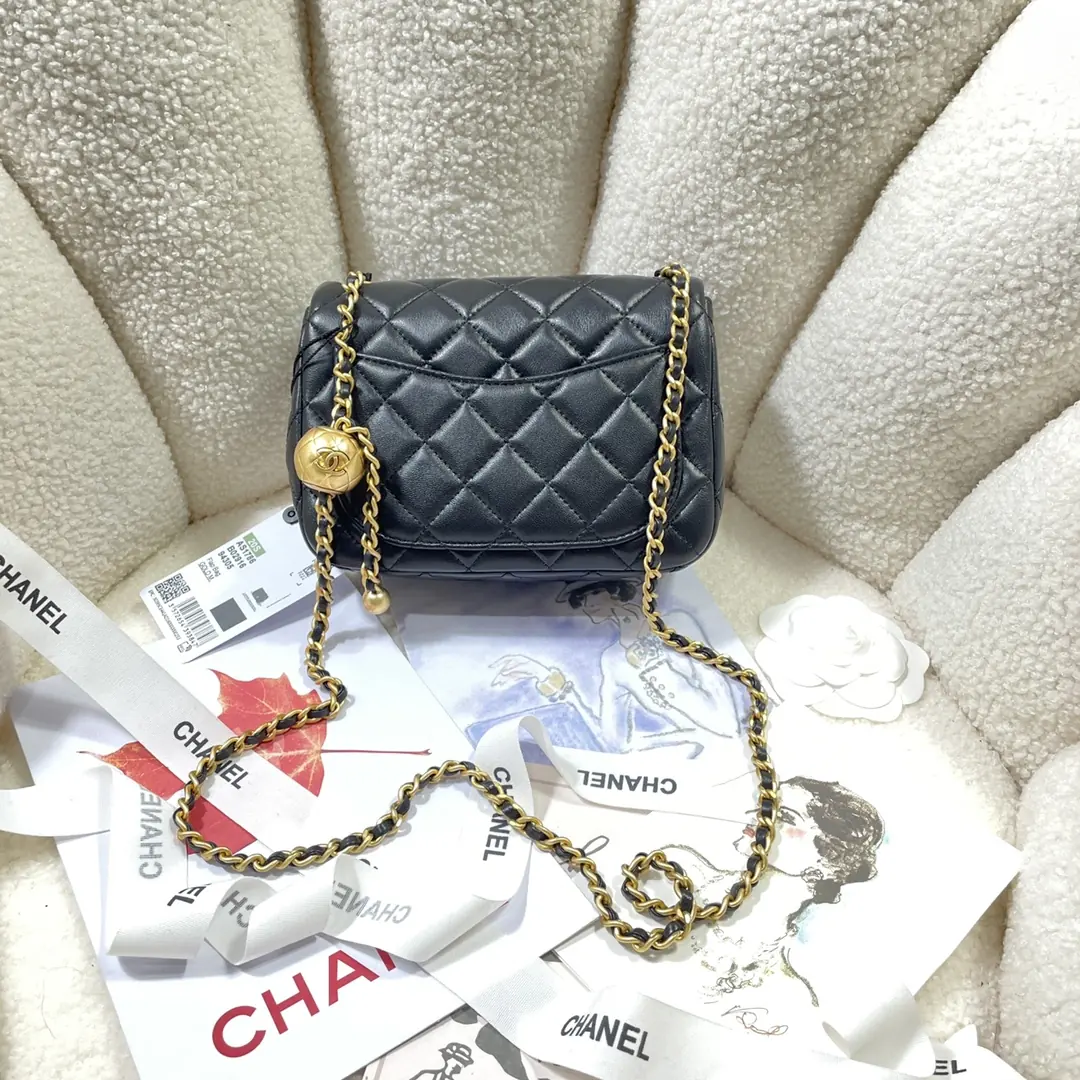 Chanel Style Shoulder Bag Lookbook Reference image 3
