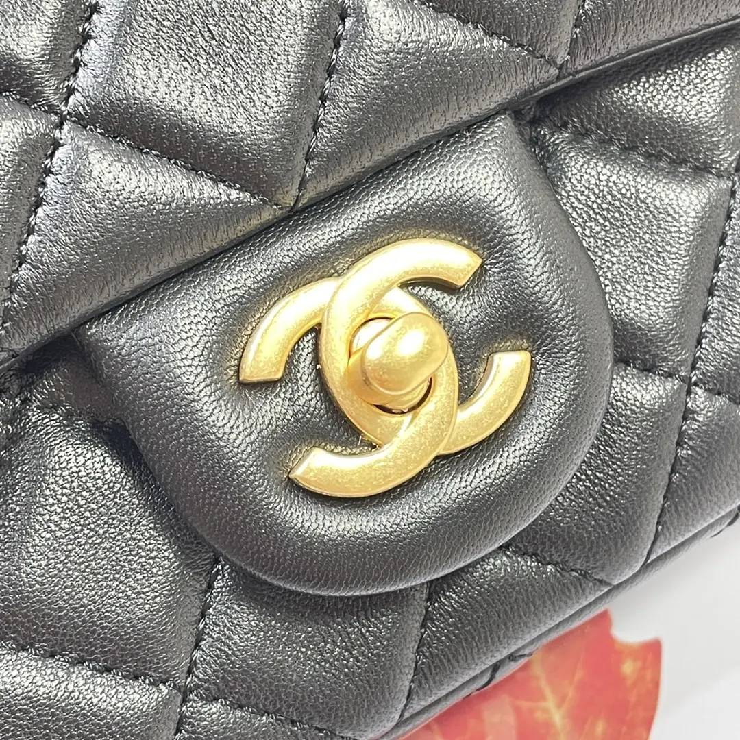 Chanel Style Shoulder Bag Lookbook Reference image 6
