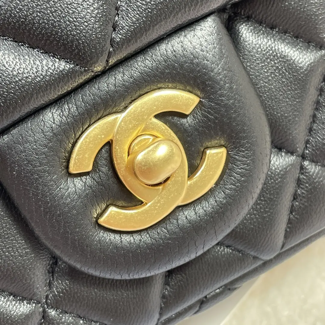 Chanel Style Shoulder Bag Lookbook Reference image 6