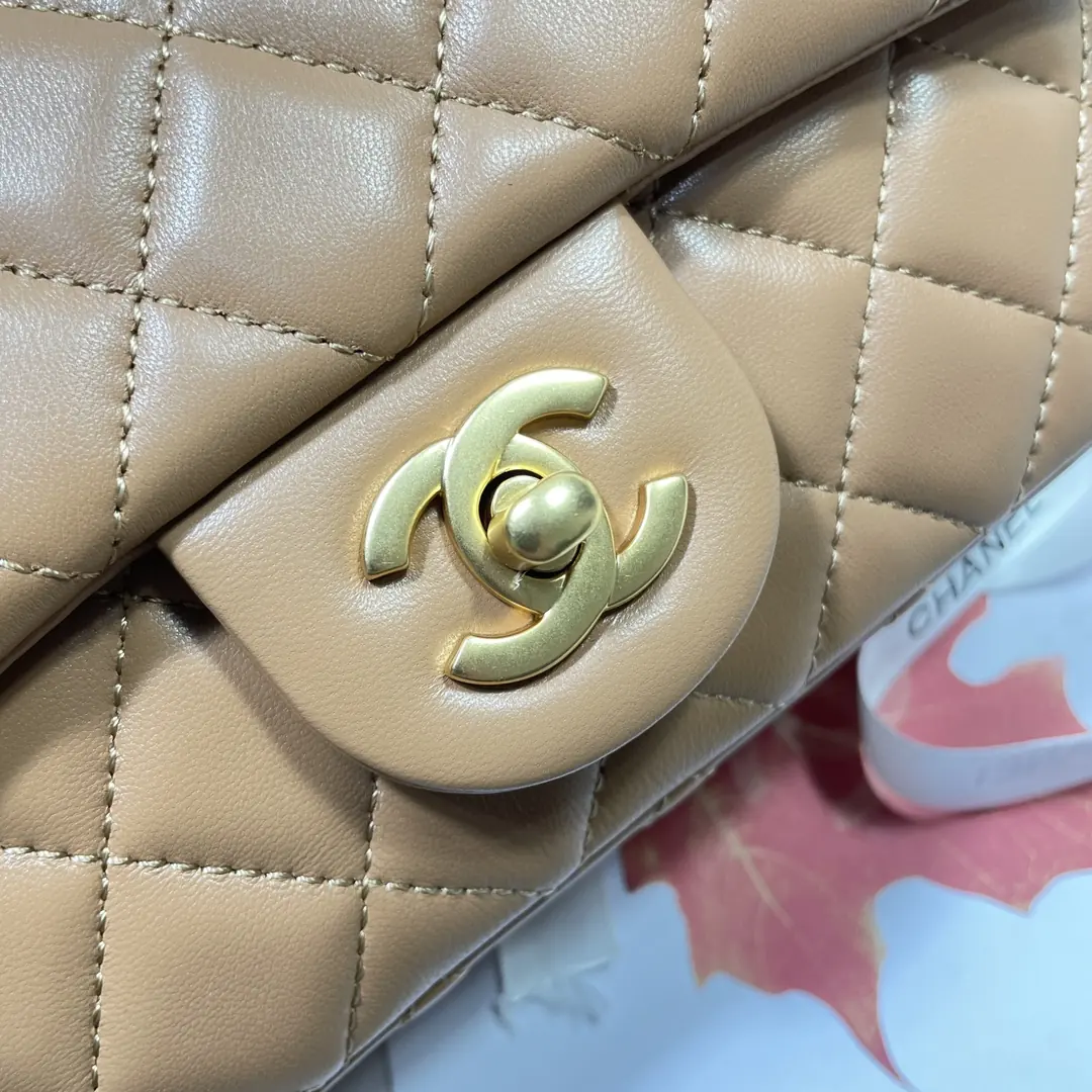 Chanel Style Shoulder Bag Lookbook Reference image 6