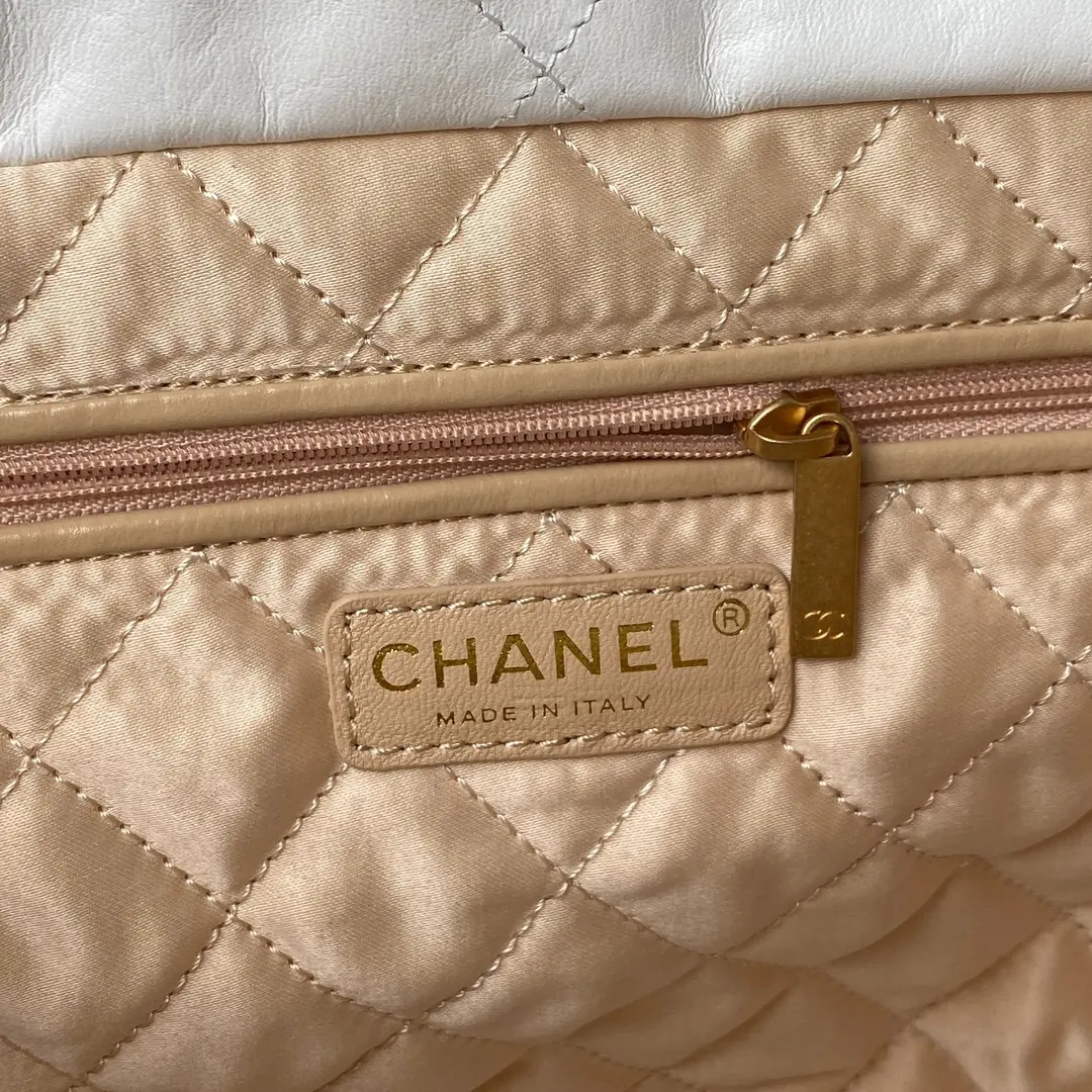 Chanel Style Tote Bag Lookbook Reference image 6