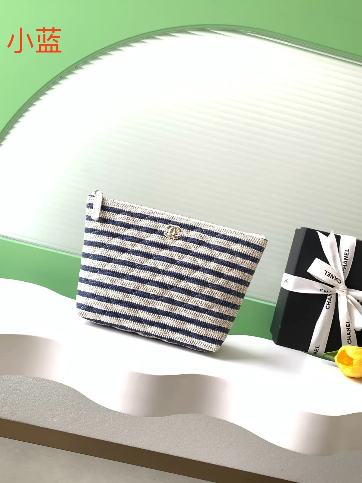Chanel Style White Card Holder Bags Card Holder detail image 1 from source 765805