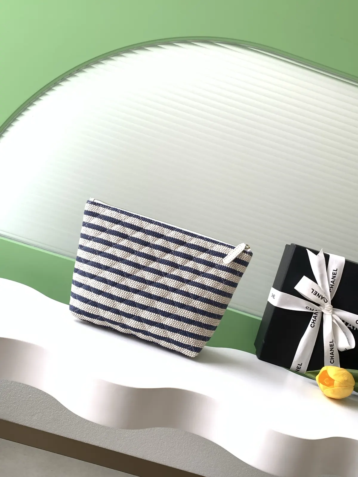 Chanel Style White Card Holder Bags Card Holder detail image 3 from source 765805