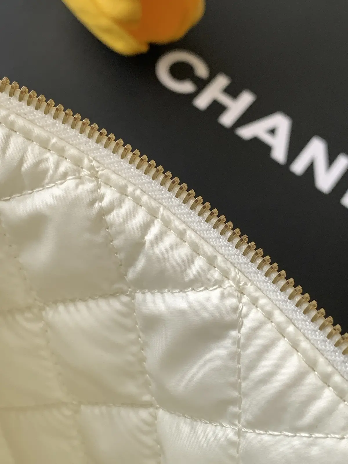 Chanel Style White Card Holder Bags Card Holder detail image 8 from source 765807