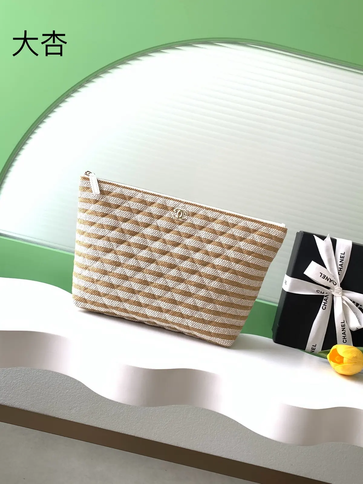 Chanel Style White Card Holder Bags Card Holder detail image 1 from source 765808