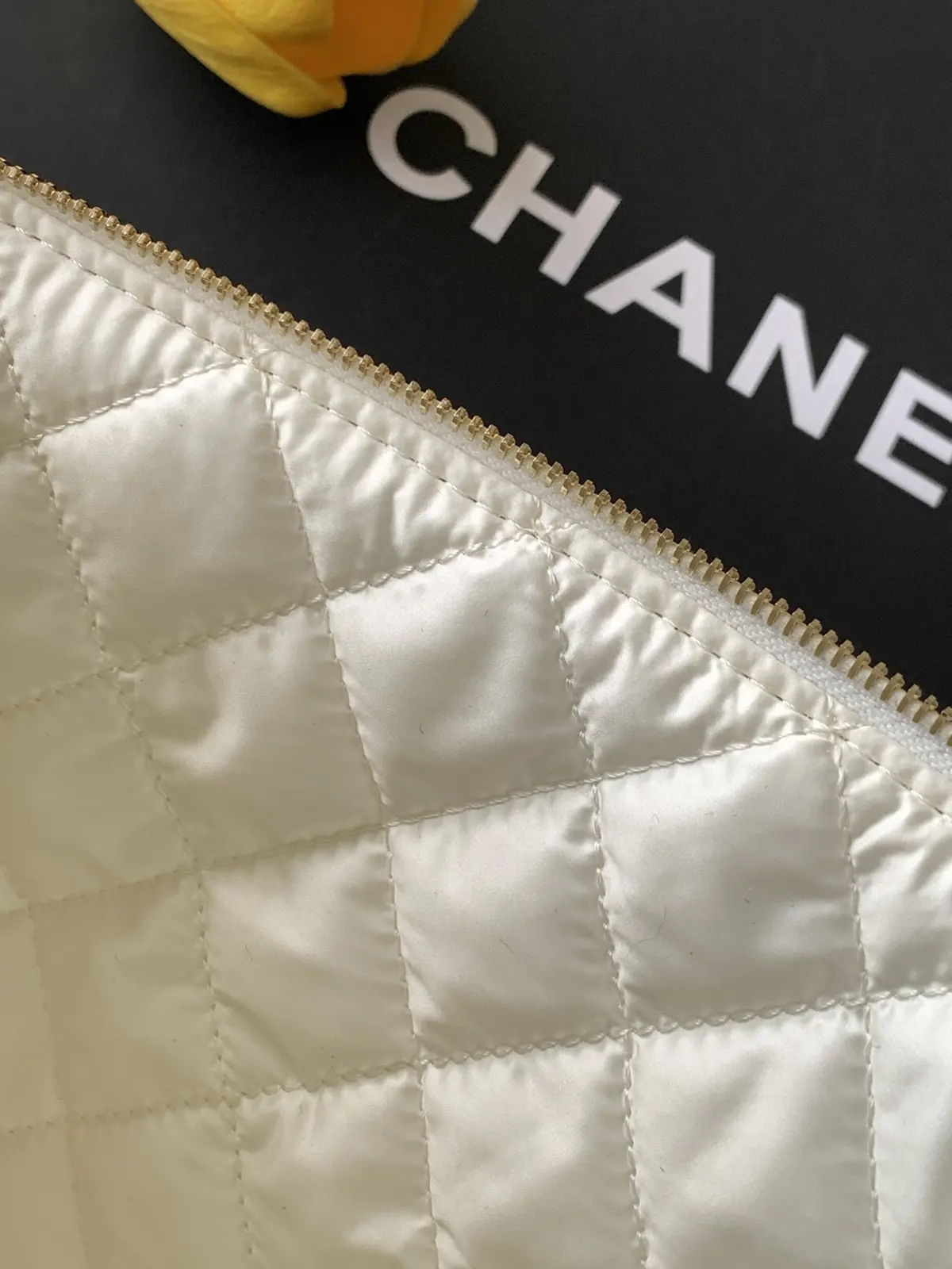 Chanel Style White Card Holder Bags Card Holder detail image 8 from source 765808