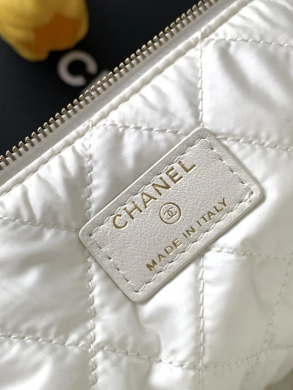 Chanel Style White Card Holder Bags Card Holder detail image 9 from source 765808
