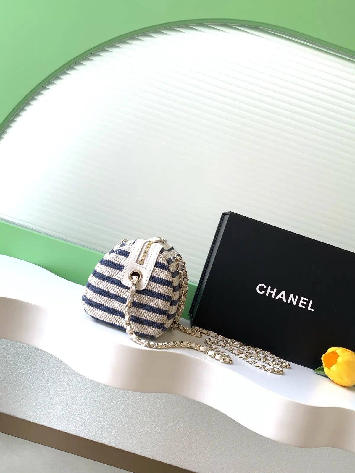 Chanel Style White Crossbody Bag Bags Crossbody Bag detail image 2 from source 765802