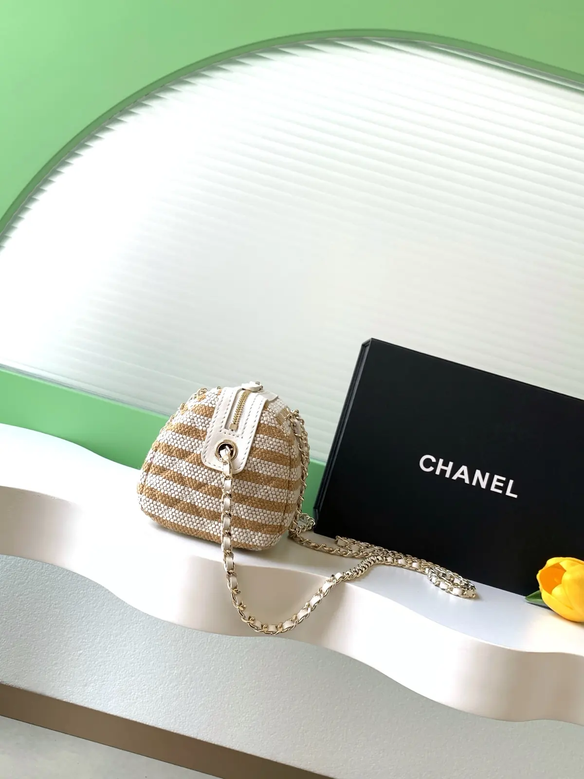 Chanel Style White Crossbody Bag Bags Crossbody Bag detail image 2 from source 765803