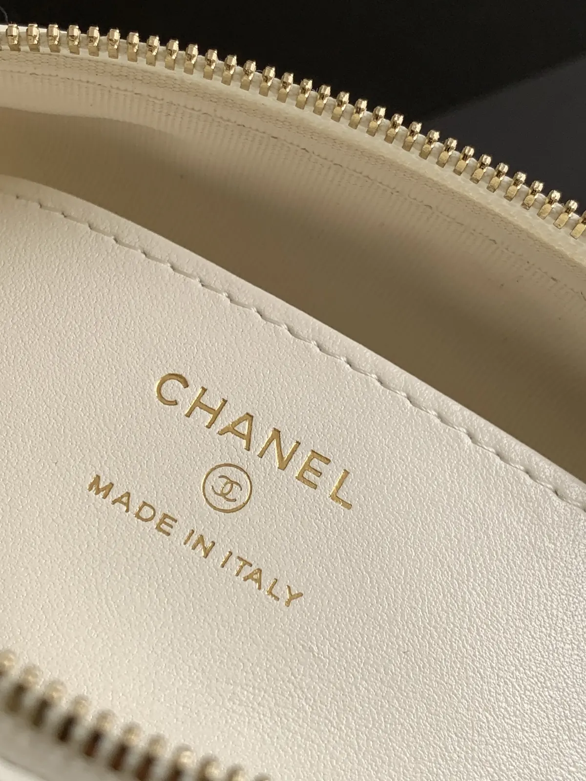 Chanel Style White Crossbody Bag Bags Crossbody Bag detail image 9 from source 765803