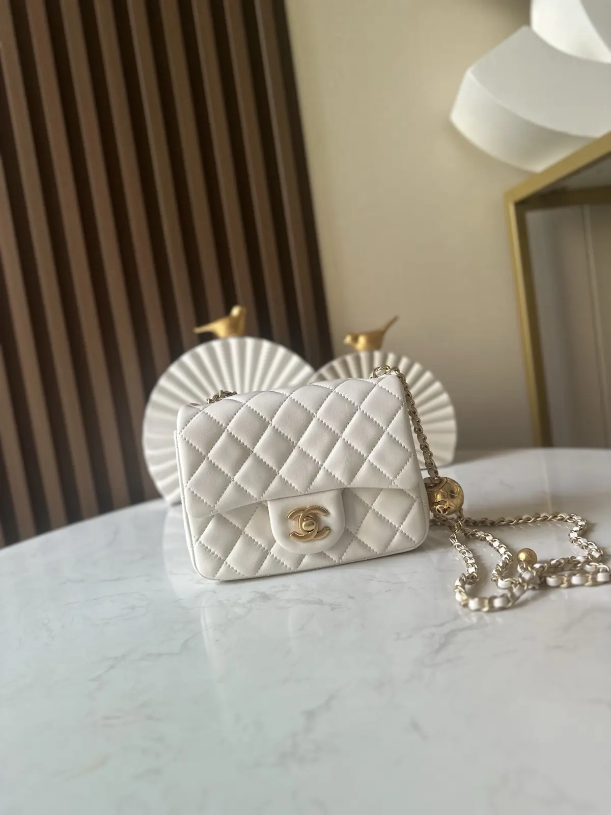 Chanel Style White Crossbody Bag Lookbook Reference image 1
