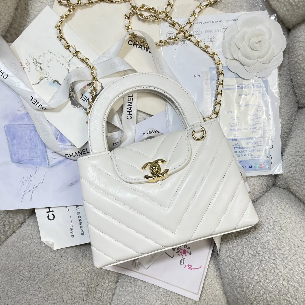 Chanel Style White Leather Top Handle Bag Lookbook Reference image 5
