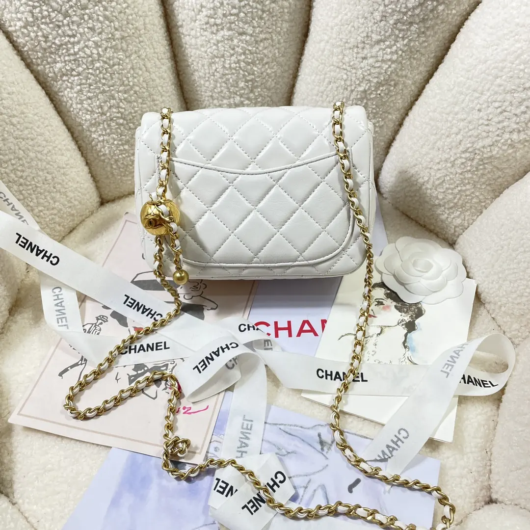Chanel Style White Shoulder Bag Lookbook Reference image 2