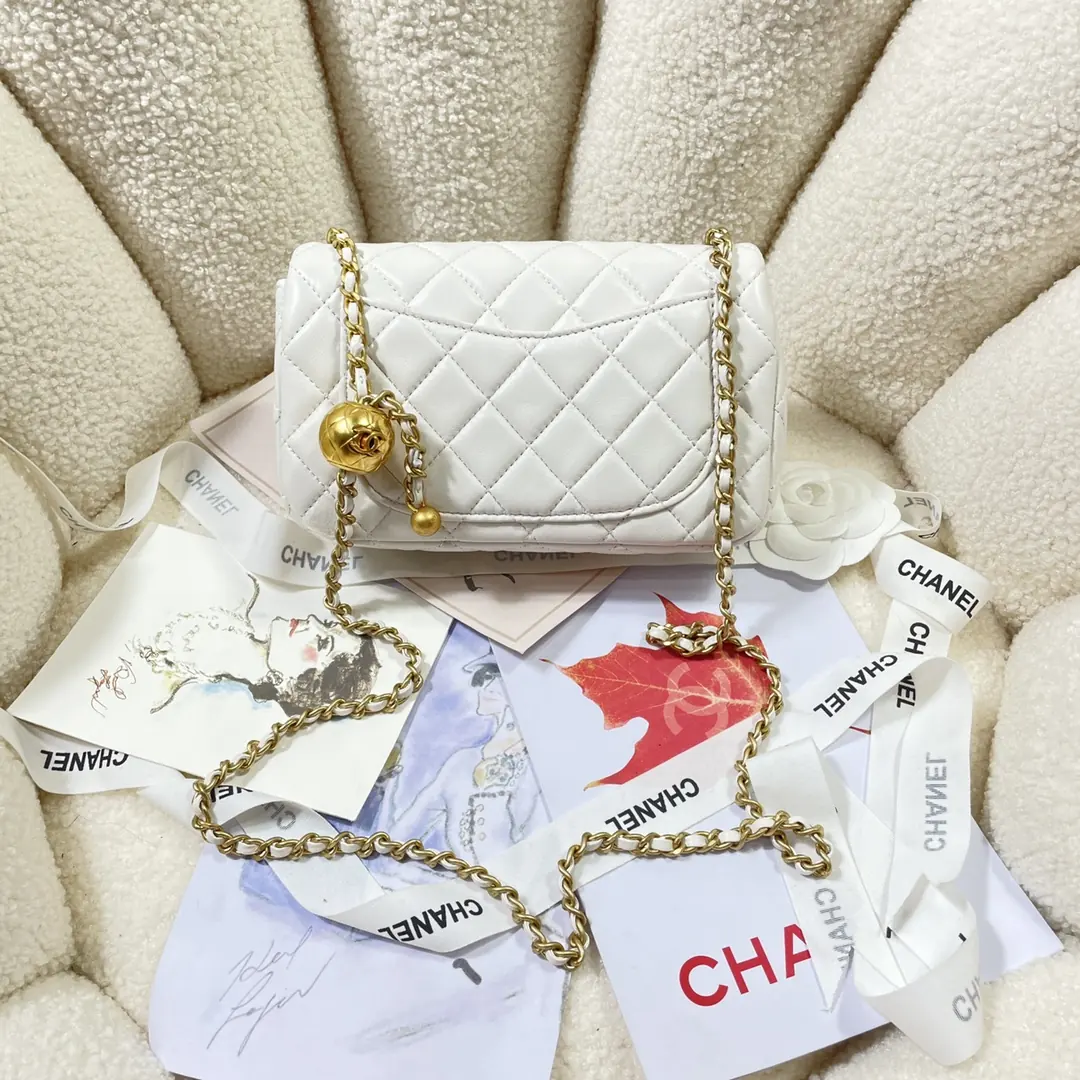 Chanel Style White Shoulder Bag Lookbook Reference image 2