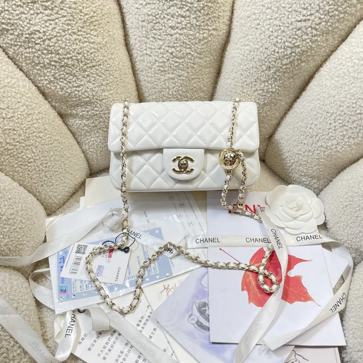 Chanel Style White Shoulder Bag Lookbook Reference image 1