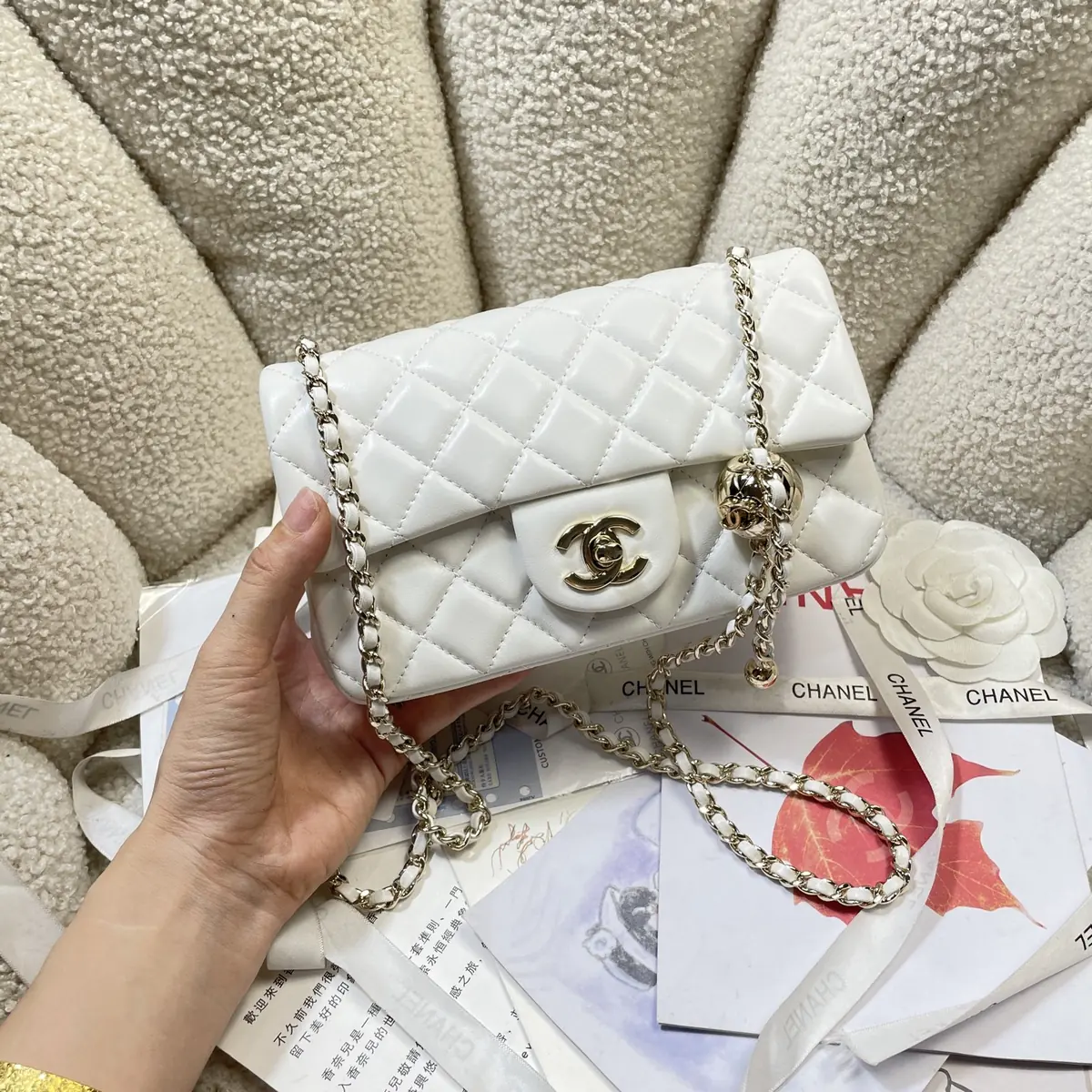 Chanel Style White Shoulder Bag Lookbook Reference image 2