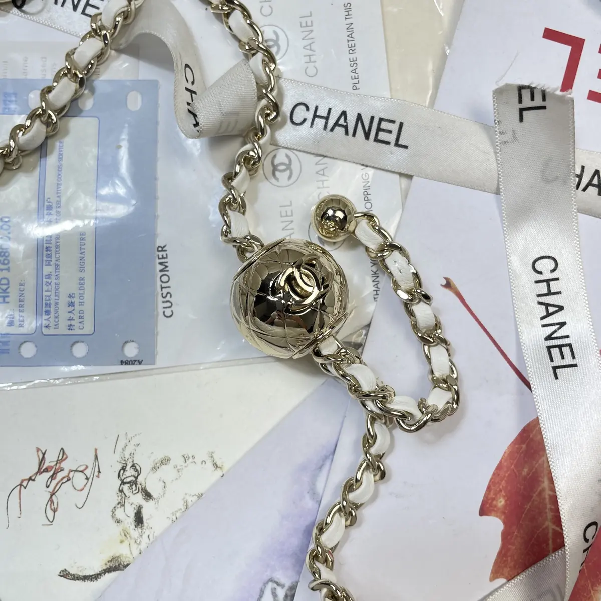 Chanel Style White Shoulder Bag Lookbook Reference image 6