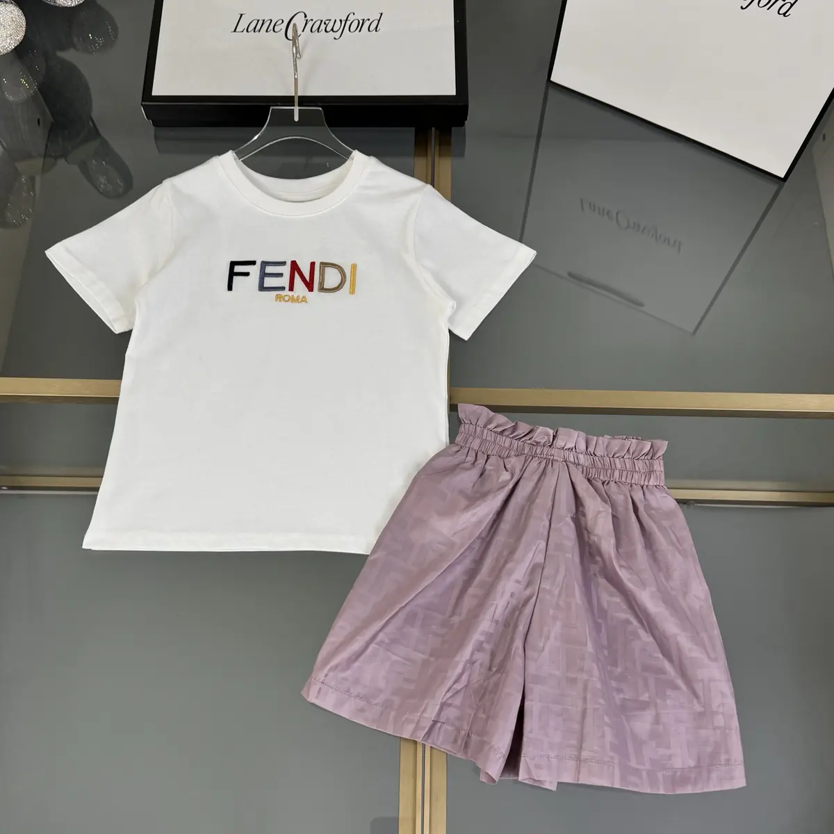 Children's Clothing Style White Clothing Lookbook Reference image 1