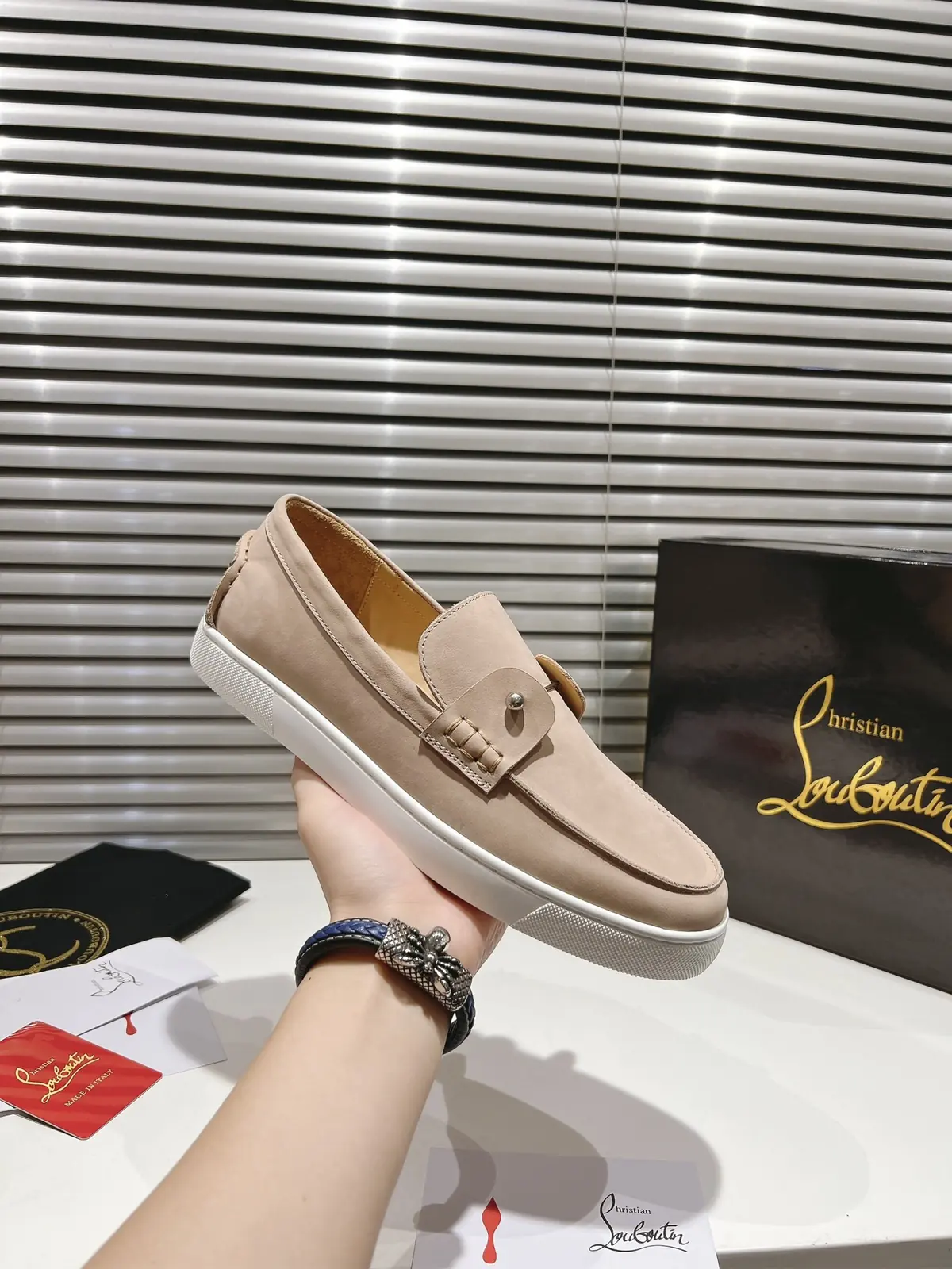 Christian Louboutin（cl男） Style Beige Leather Men's Shoes Lookbook Reference image 6