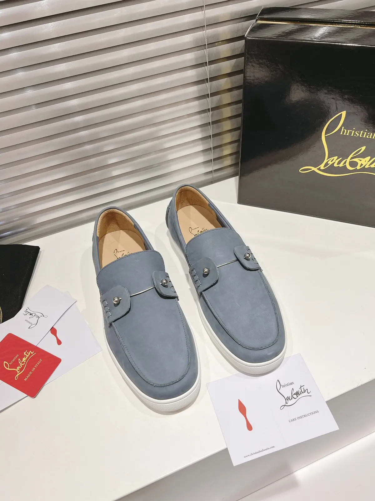 Christian Louboutin（cl男） Style Beige Leather Men's Shoes Lookbook Reference image 1