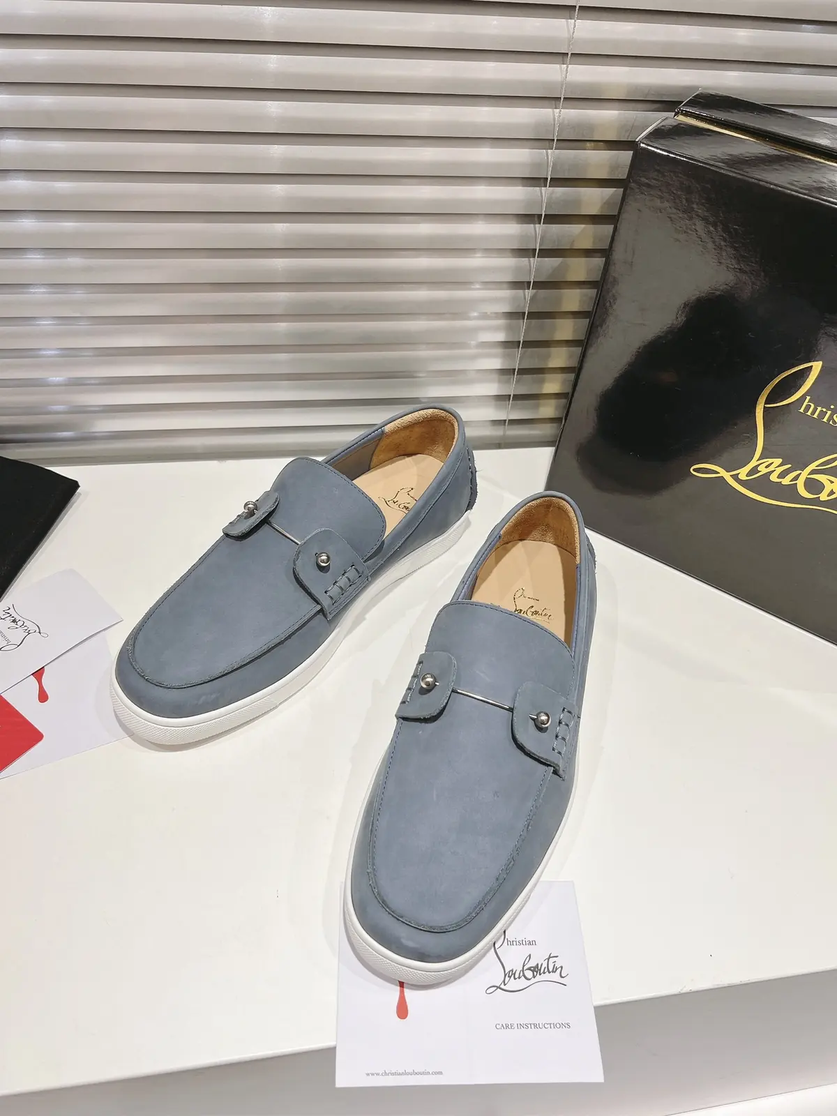 Christian Louboutin（cl男） Style Beige Leather Men's Shoes Lookbook Reference image 3