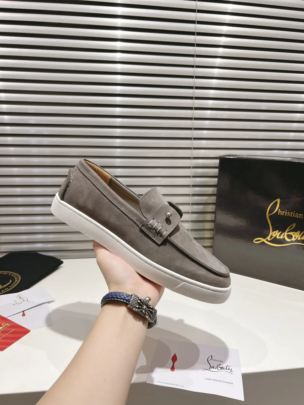 Christian Louboutin（cl男） Style Beige Leather Men's Shoes Lookbook Reference image 6