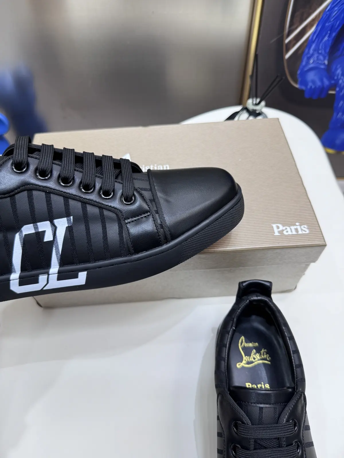 Christian Louboutin（cl男） Style Leather Men's Shoes Lookbook Reference image 4