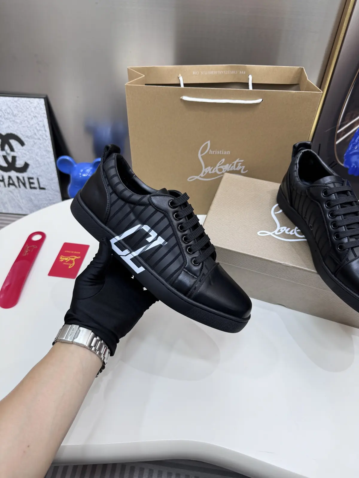Christian Louboutin（cl男） Style Leather Men's Shoes Lookbook Reference image 5
