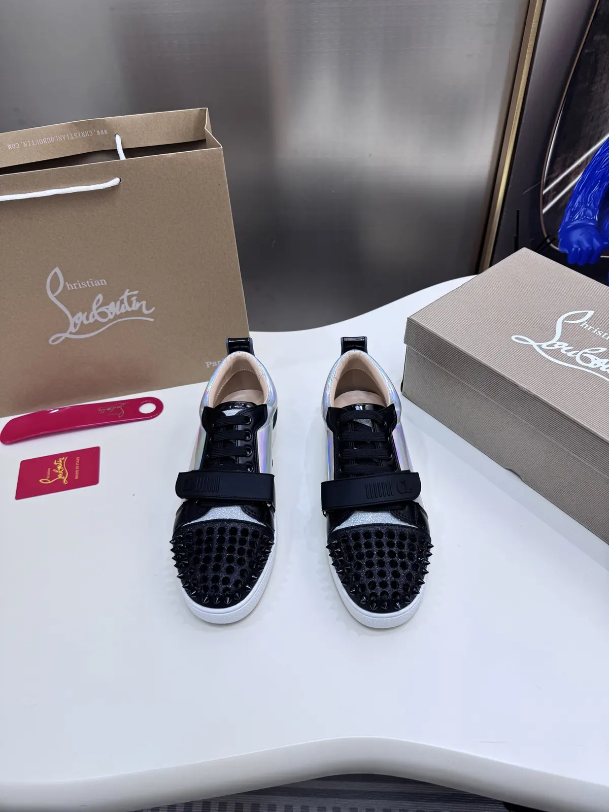 Christian Louboutin（cl男） Style Leather Men's Shoes Lookbook Reference image 3