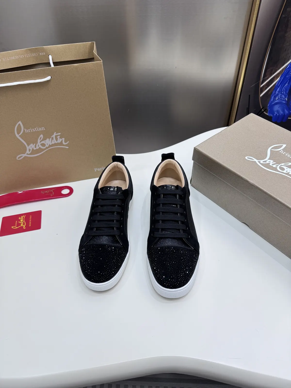 Christian Louboutin（cl男） Style Leather Men's Shoes Lookbook Reference image 3