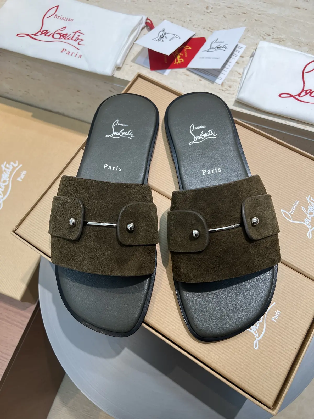 Christian Louboutin（cl男） Style Leather Men's Shoes Lookbook Reference image 1