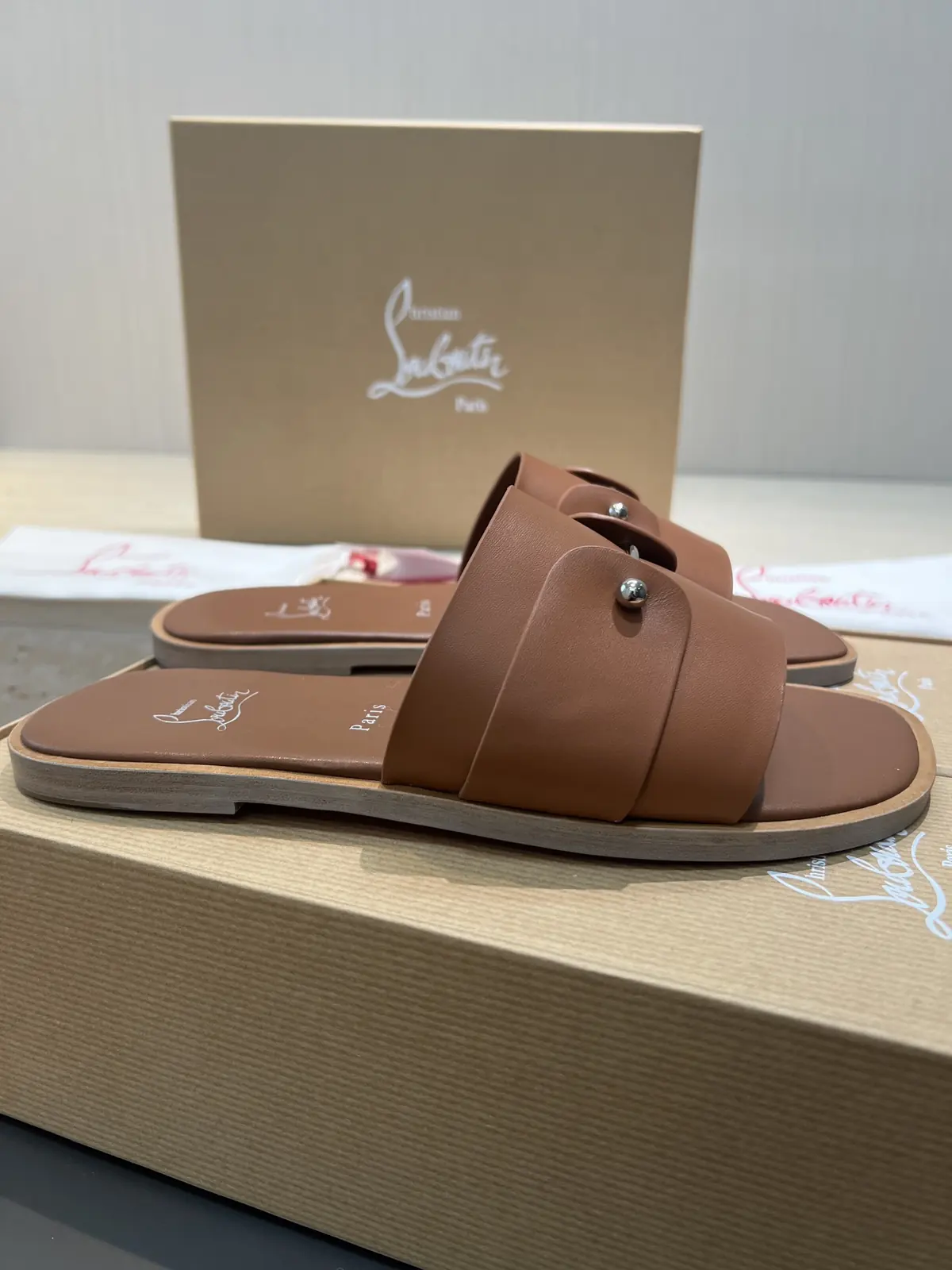 Christian Louboutin（cl男） Style Leather Men's Shoes Lookbook Reference image 4