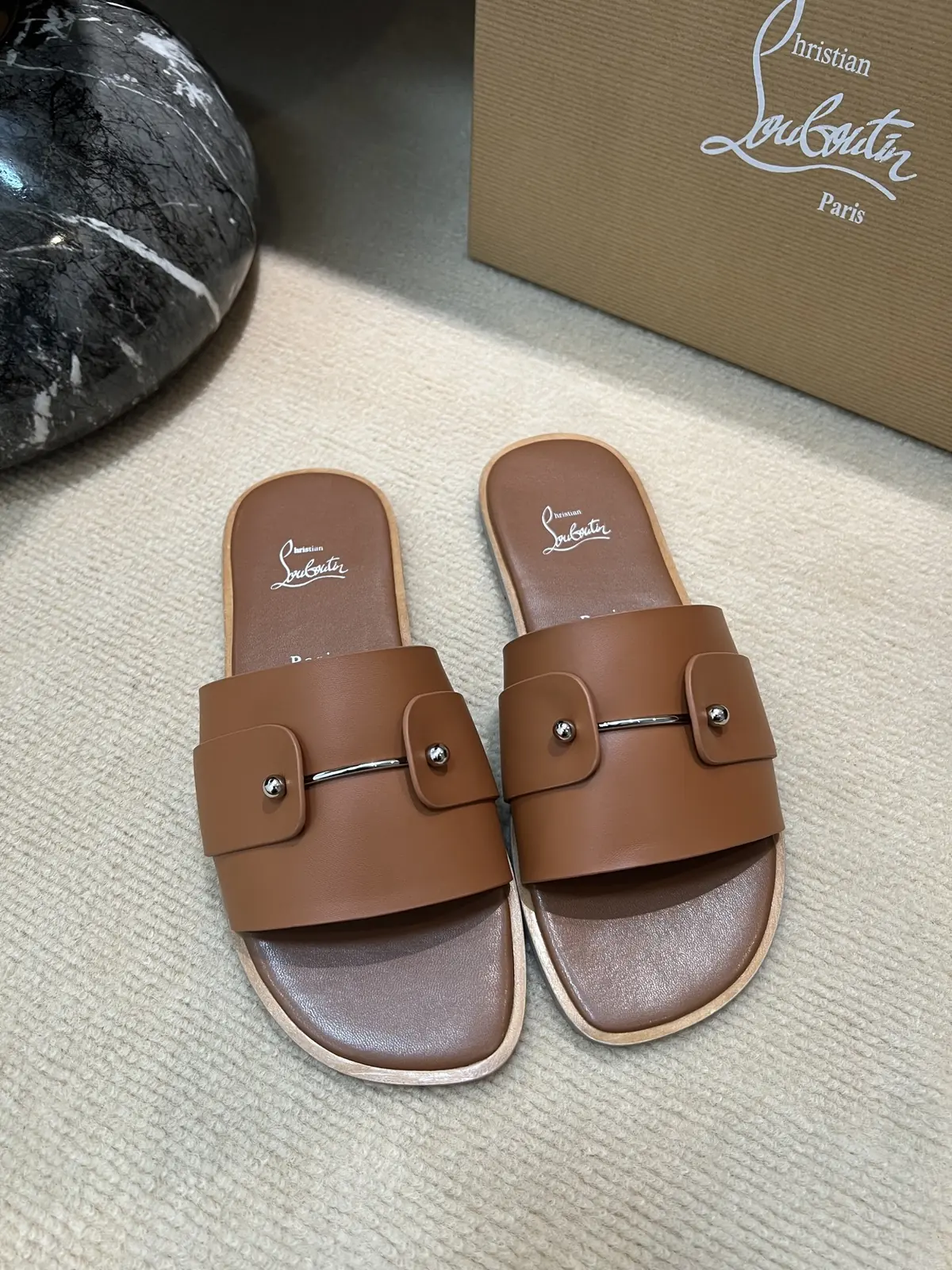 Christian Louboutin（cl男） Style Leather Men's Shoes Lookbook Reference image 5