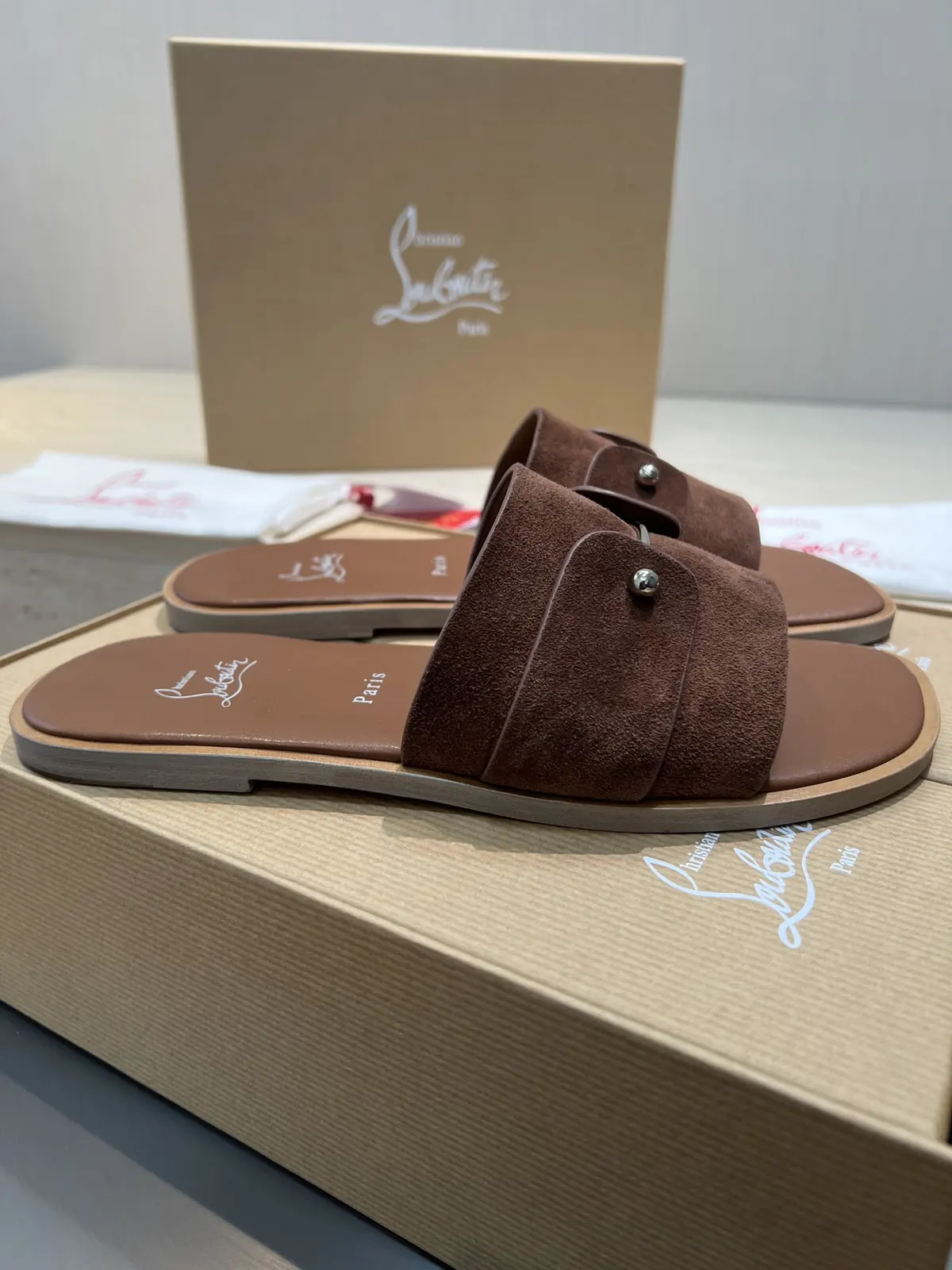 Christian Louboutin（cl男） Style Leather Men's Shoes Lookbook Reference image 3