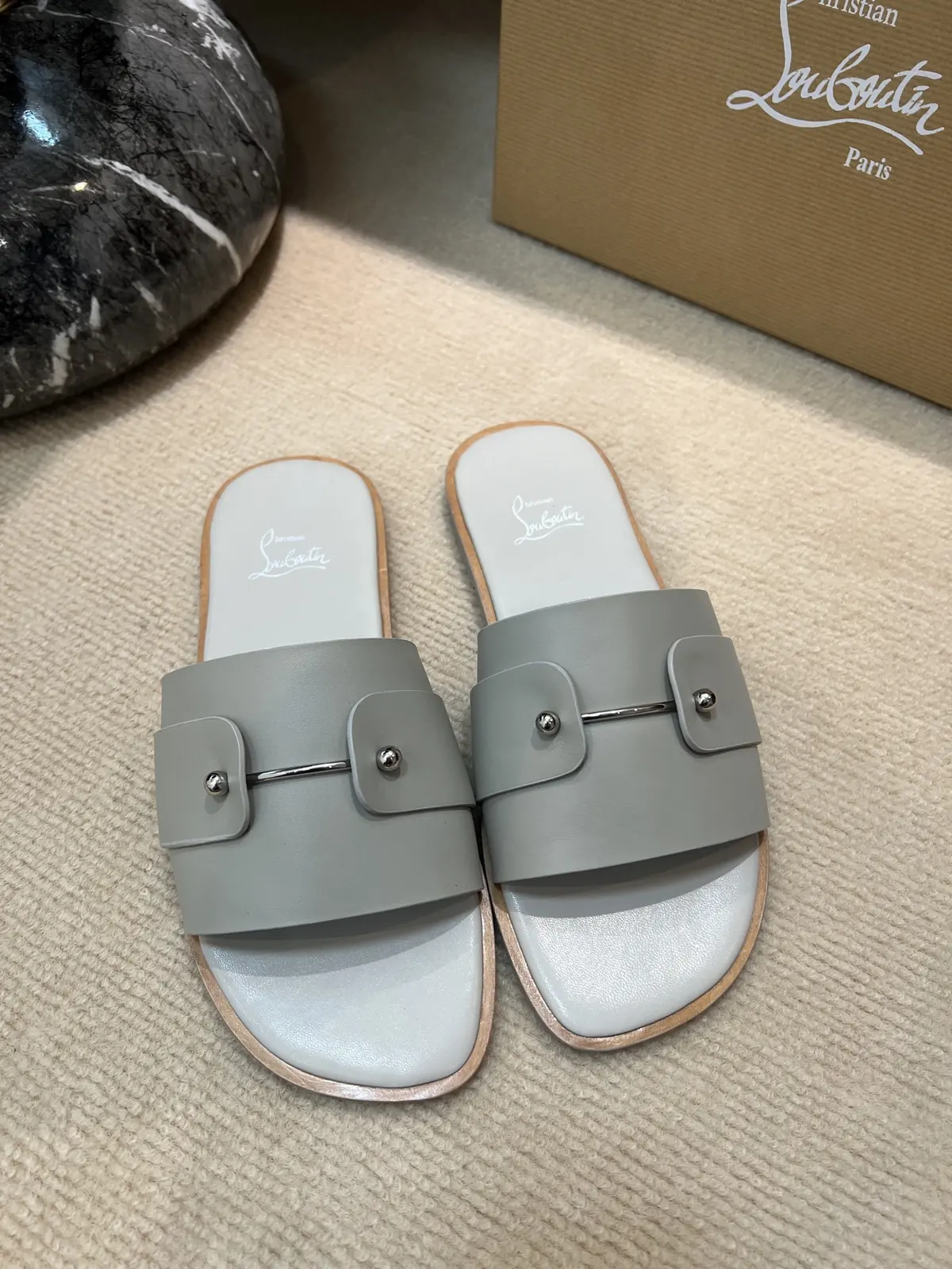 Christian Louboutin（cl男） Style Leather Men's Shoes Lookbook Reference image 5