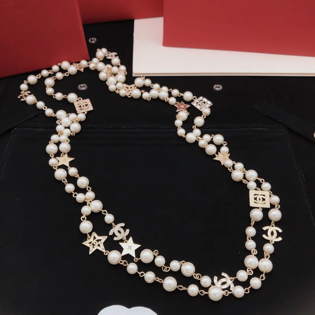 Designer Style Accessories Lookbook Reference image 1