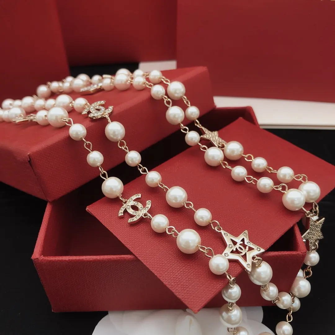 Designer Style Accessories Lookbook Reference image 4