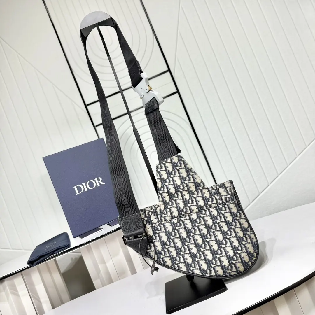 Dior Style Bag Lookbook Reference image 3