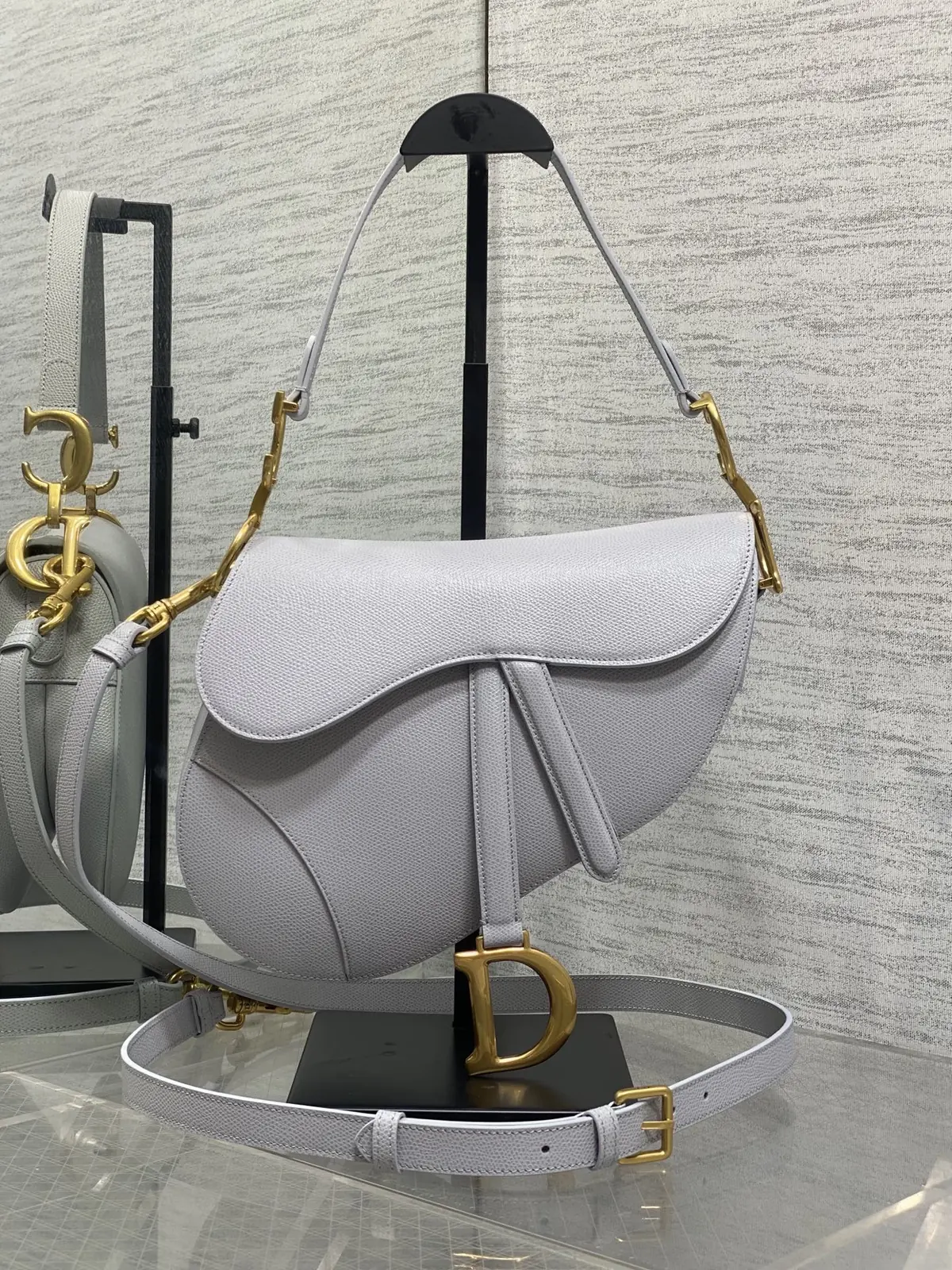 Dior Style Bag style reference detail image 1 from source 787499