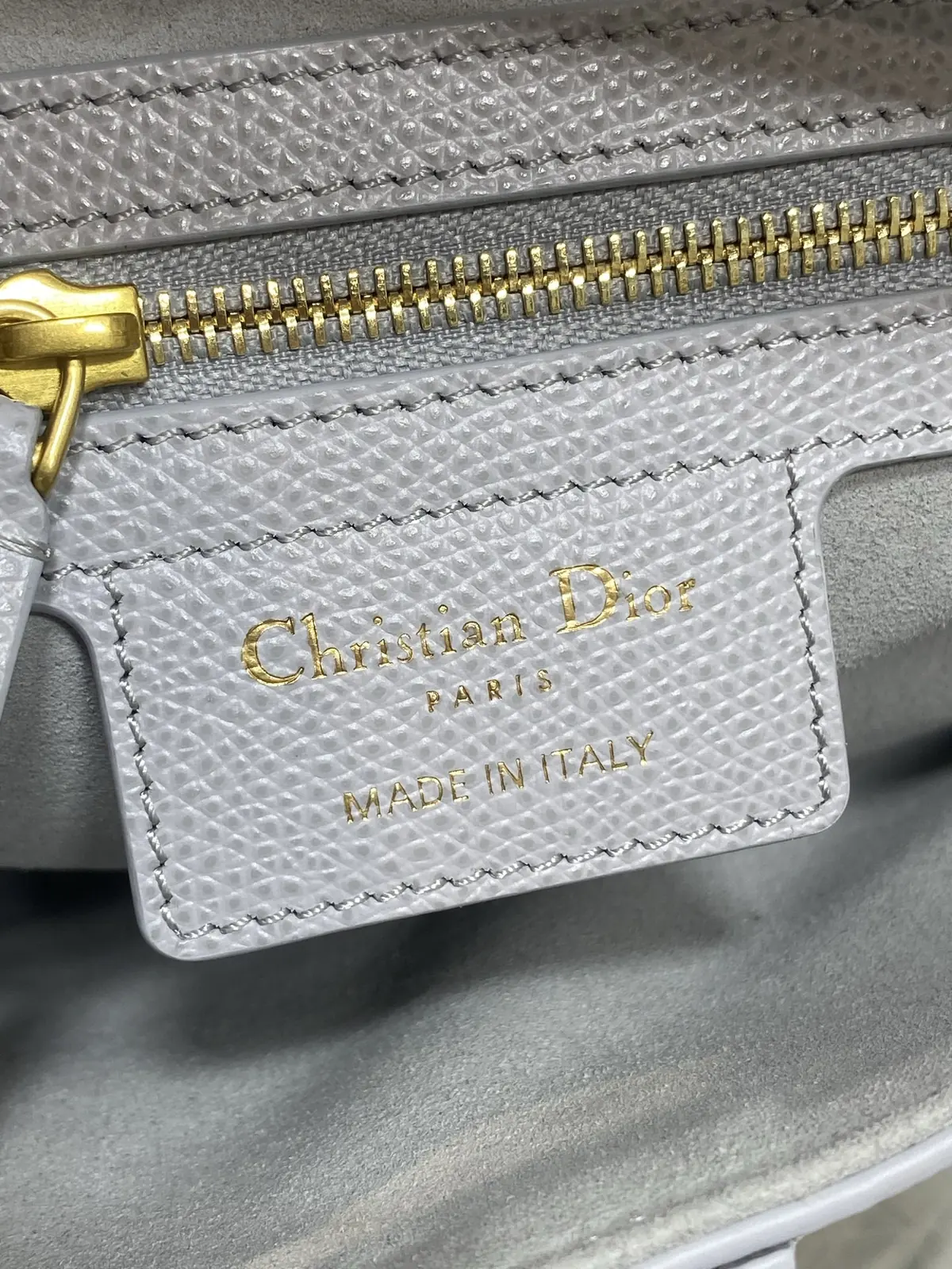 Dior Style Bag style reference detail image 9 from source 787499