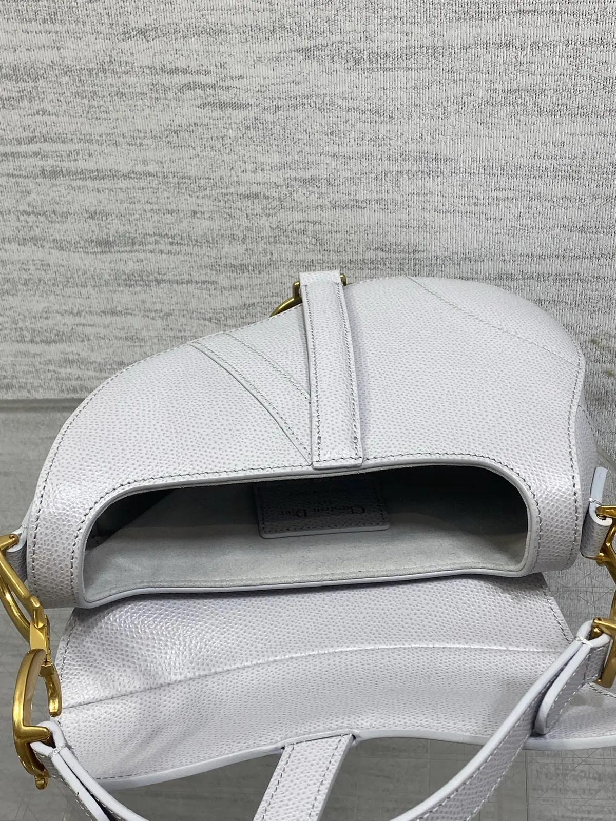 Dior Style Bag style reference detail image 8 from source 787500