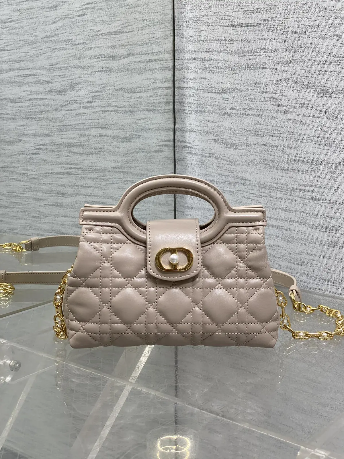 Dior Style Beige Chain Bag Bags Chain Bag detail image 2 from source 741888