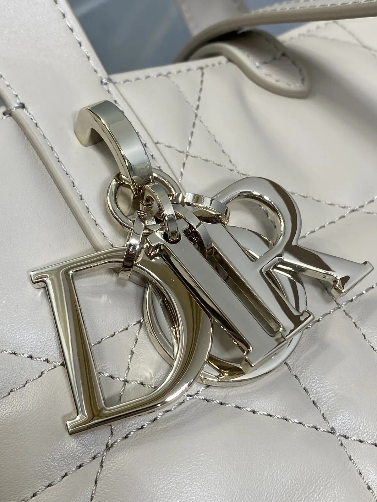 Dior Style Beige Leather Bag Bags Bag detail image 3 from source 741851