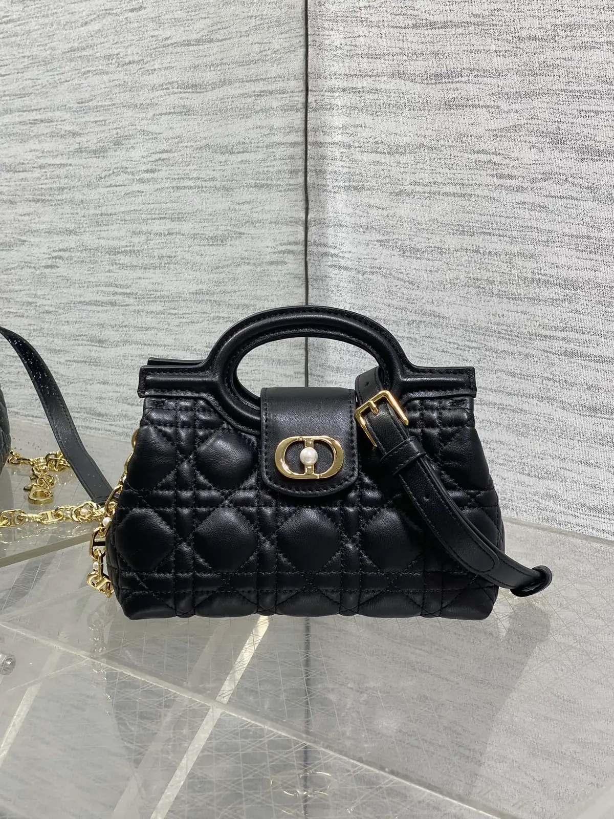 Dior Style Black Chain Bag Bags Chain Bag detail image 1 from source 741885