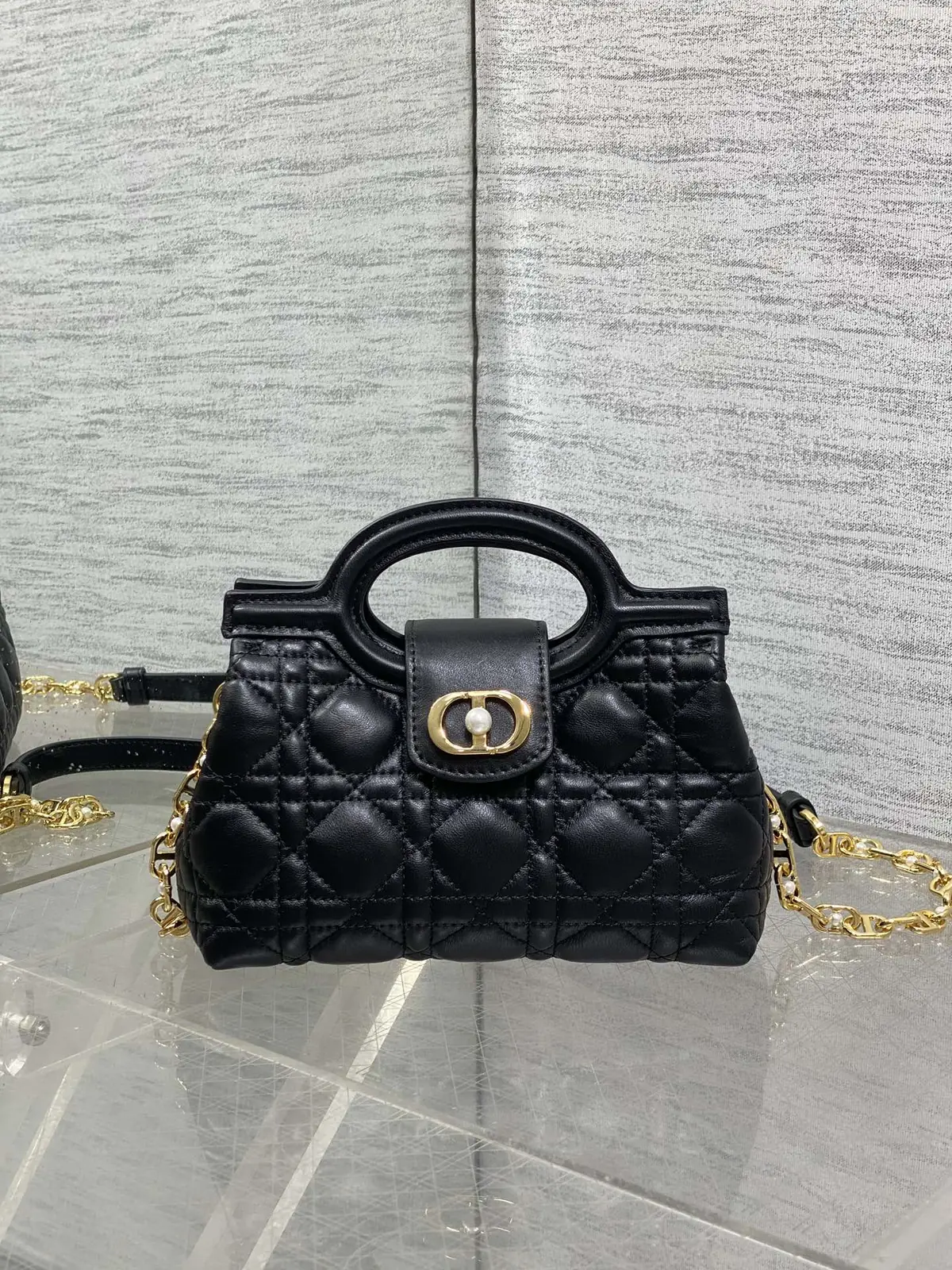 Dior Style Black Chain Bag Bags Chain Bag detail image 2 from source 741885