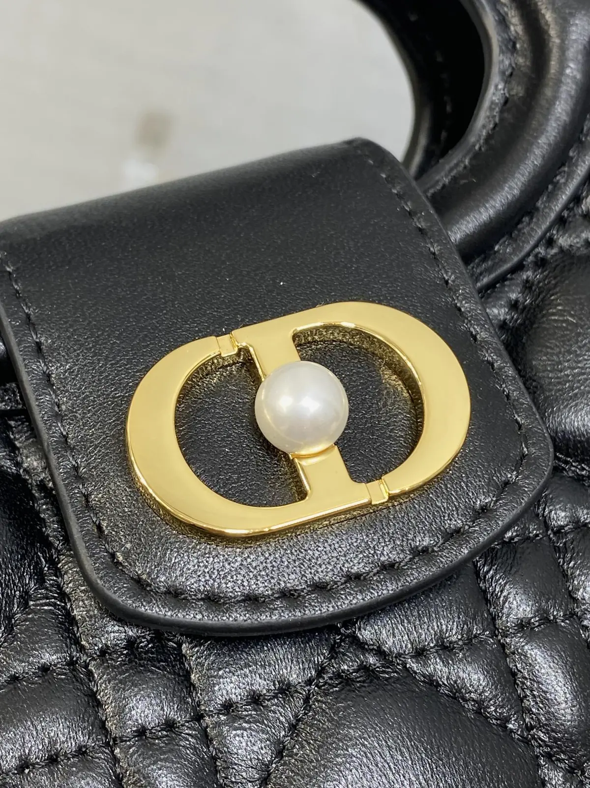Dior Style Black Chain Bag Bags Chain Bag detail image 3 from source 741885