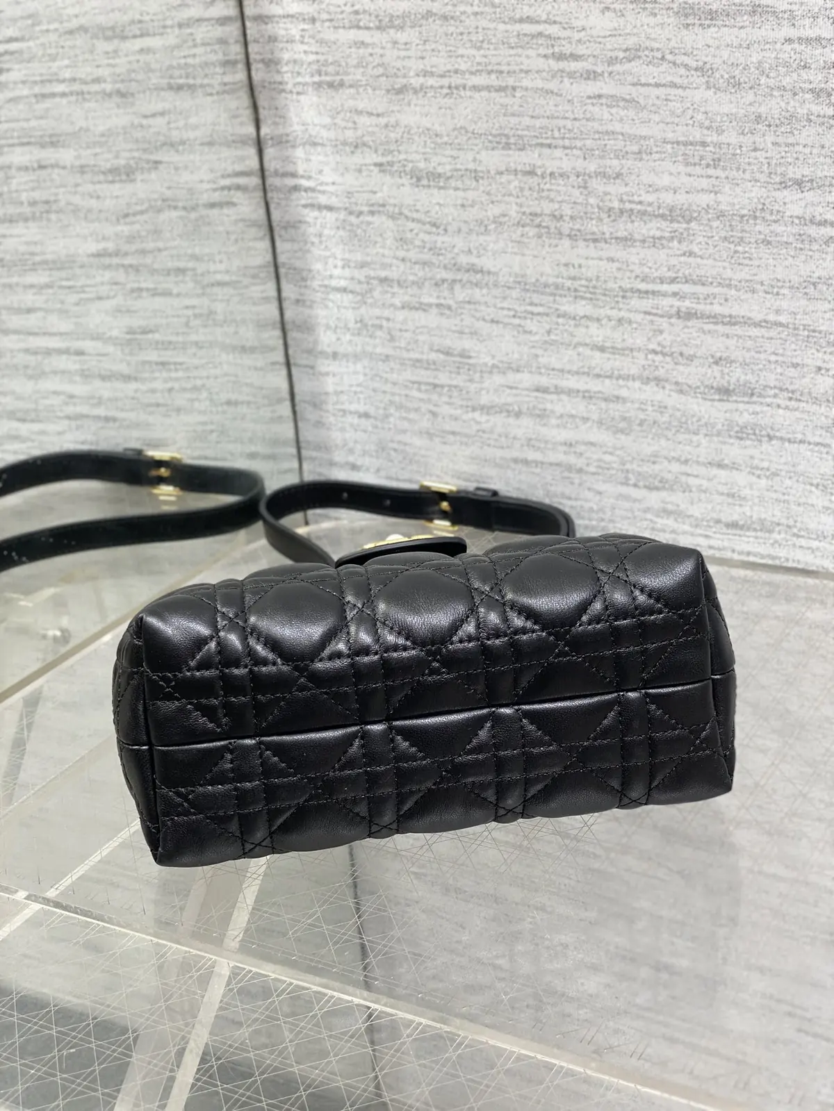 Dior Style Black Chain Bag Bags Chain Bag detail image 7 from source 741885