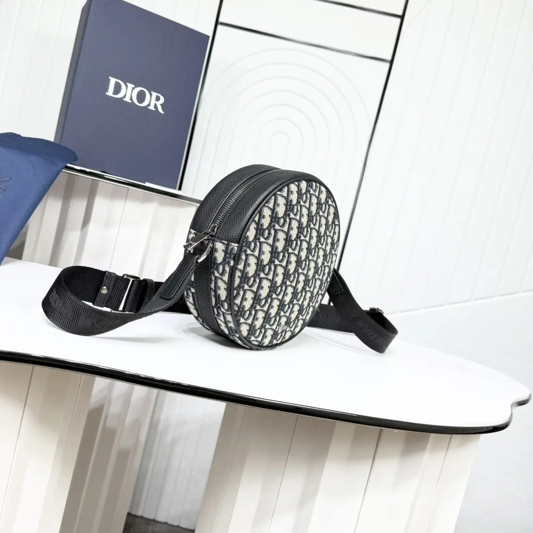 Dior Style Black Leather Bag Lookbook Reference image 2