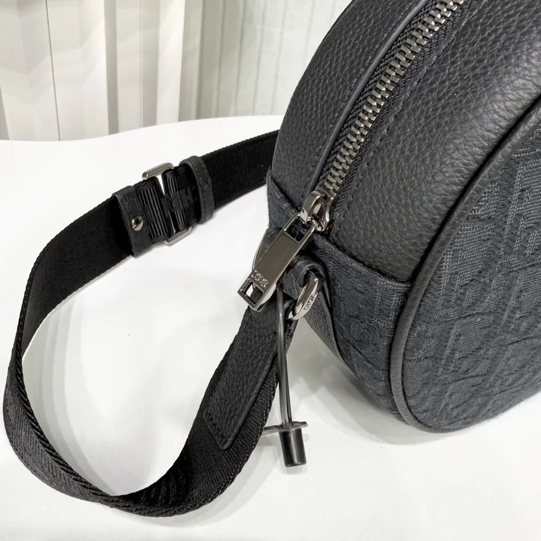 Dior Style Black Leather Bag Lookbook Reference image 5