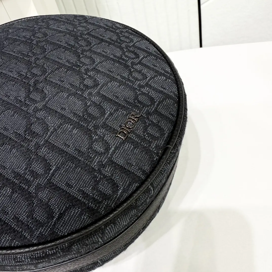 Dior Style Black Leather Bag Lookbook Reference image 6